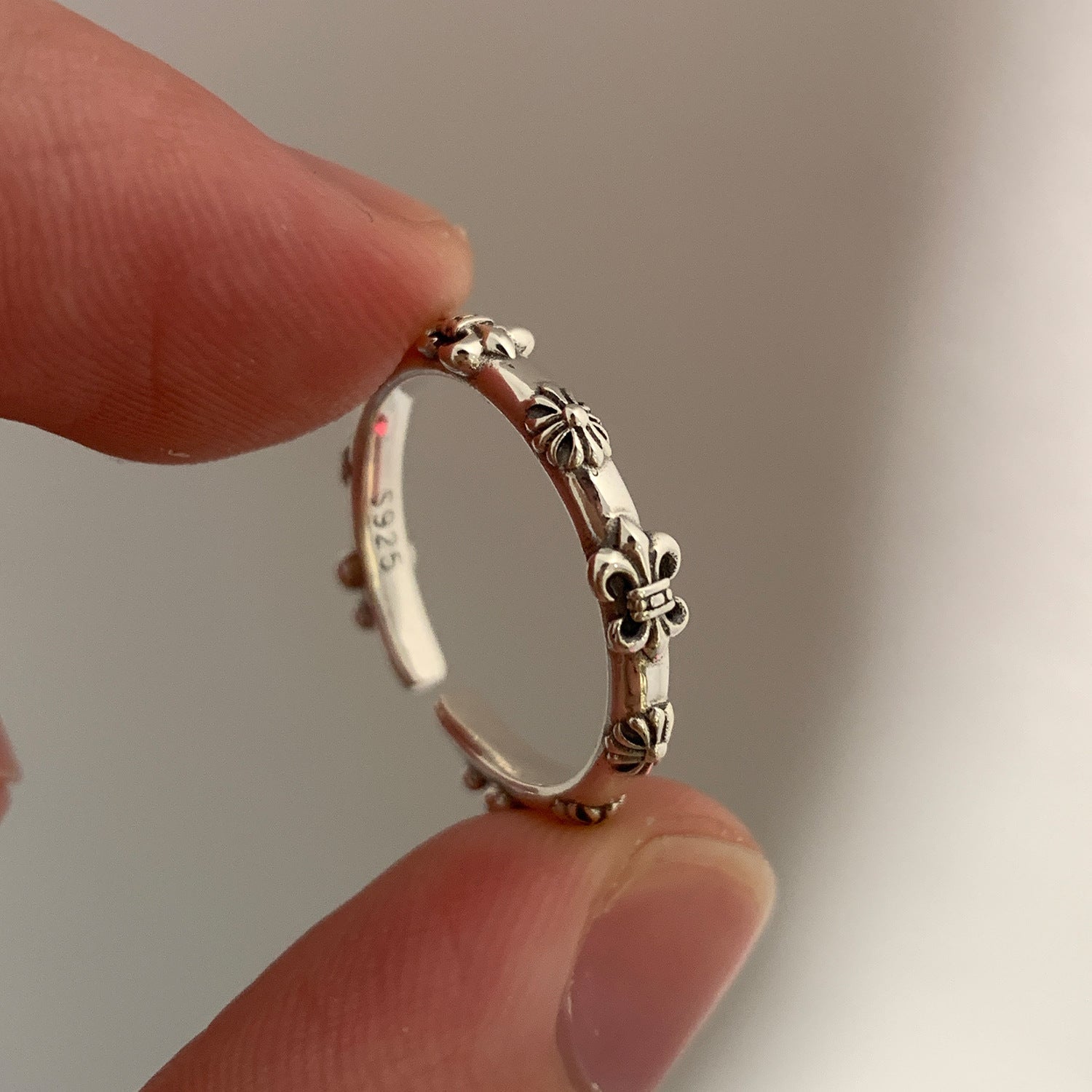 Chrome Hearts Chrome Hearts Iris open ring