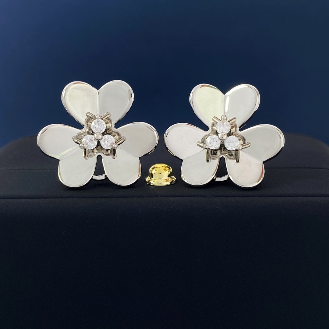 Van Cleef & Arpels Frivole Large Flower Earrings